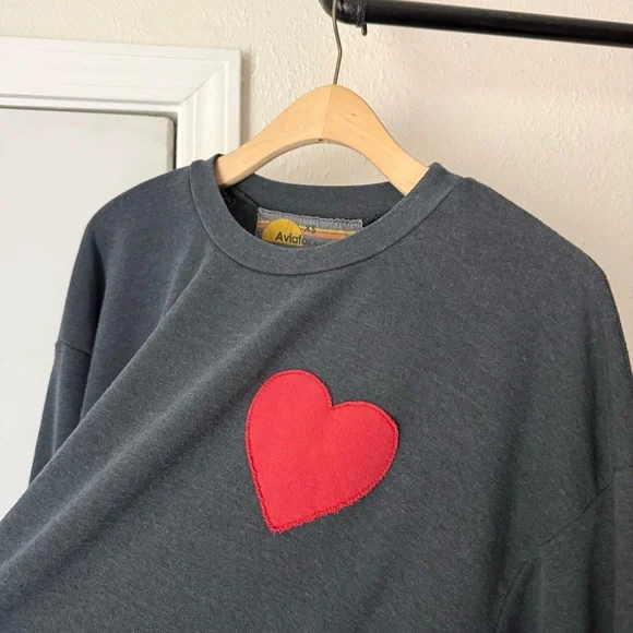 AVIATOR NATION charcoal grey heart patch crew boxy cropped oversized sweater - Picture 5 of 8